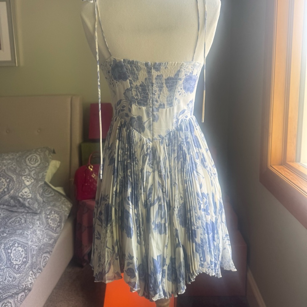 Reformation ⚡️BNWT⚡️ "Ezlynn" Dress - Picture 7 of 15